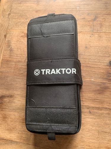 Unknown-Native Instruments Traktor Z1